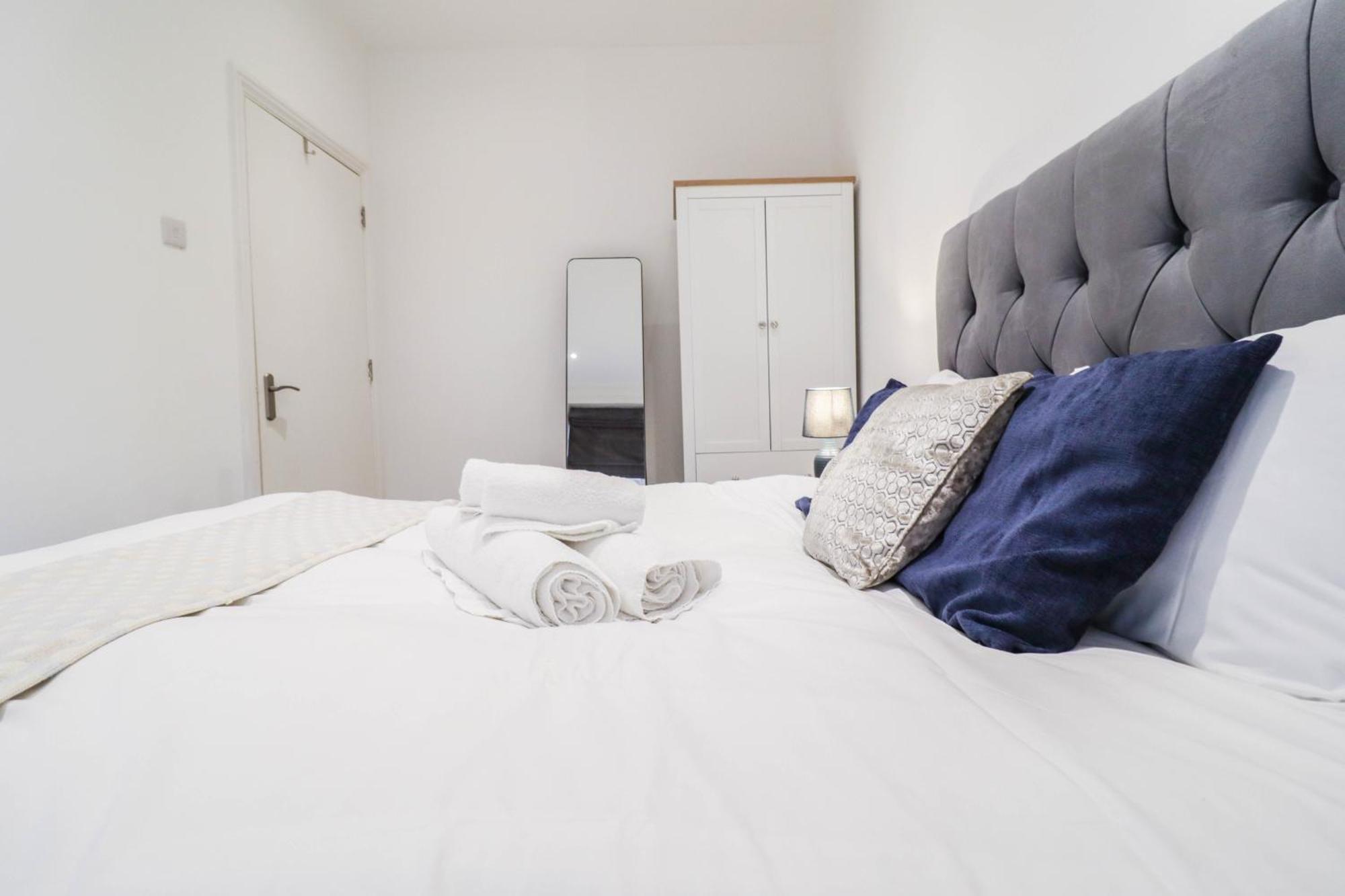 Stylish 1 Bedroom Apartment In Central Londra Exterior foto