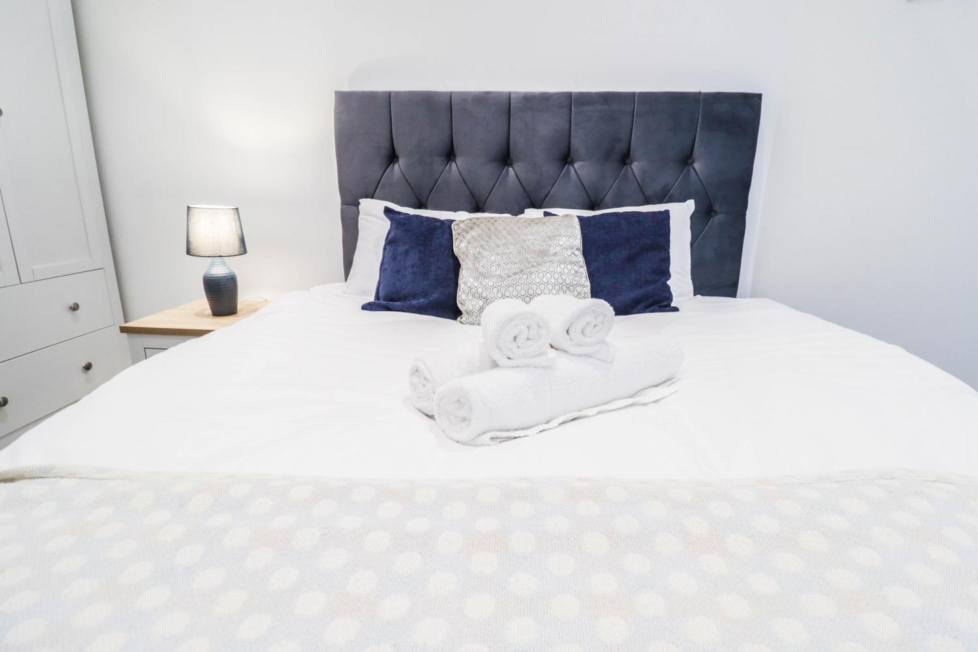 Stylish 1 Bedroom Apartment In Central Londra Exterior foto