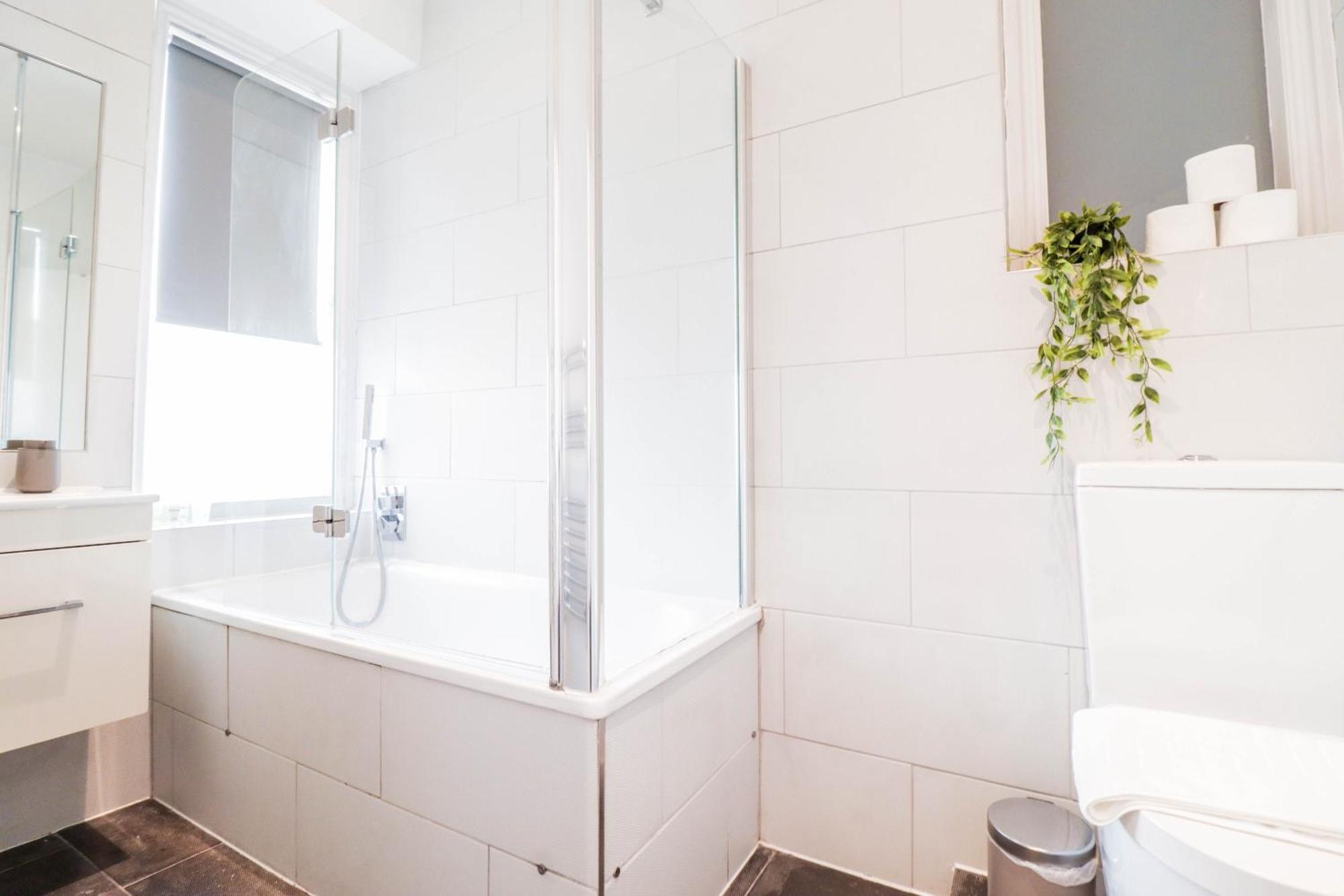 Stylish 1 Bedroom Apartment In Central Londra Exterior foto